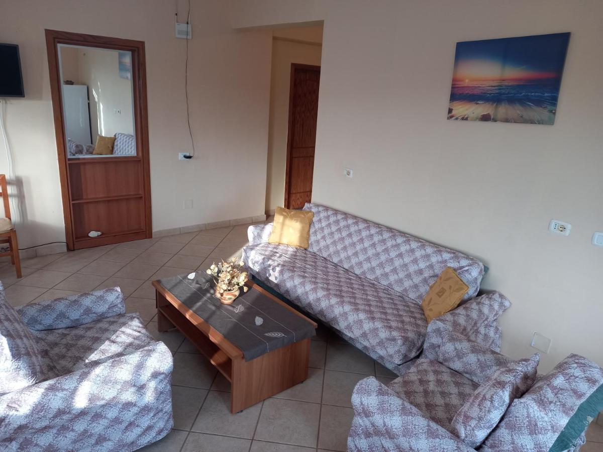 Jonny Guesthouse Εξαμίλιο Εξωτερικό φωτογραφία
