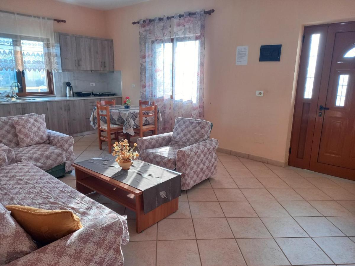 Jonny Guesthouse Εξαμίλιο Εξωτερικό φωτογραφία