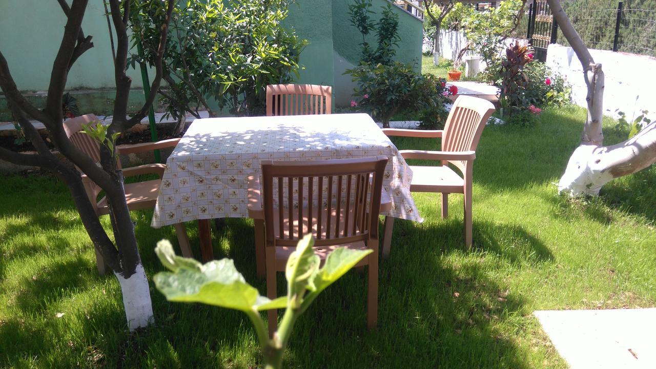 Jonny Guesthouse Εξαμίλιο Εξωτερικό φωτογραφία