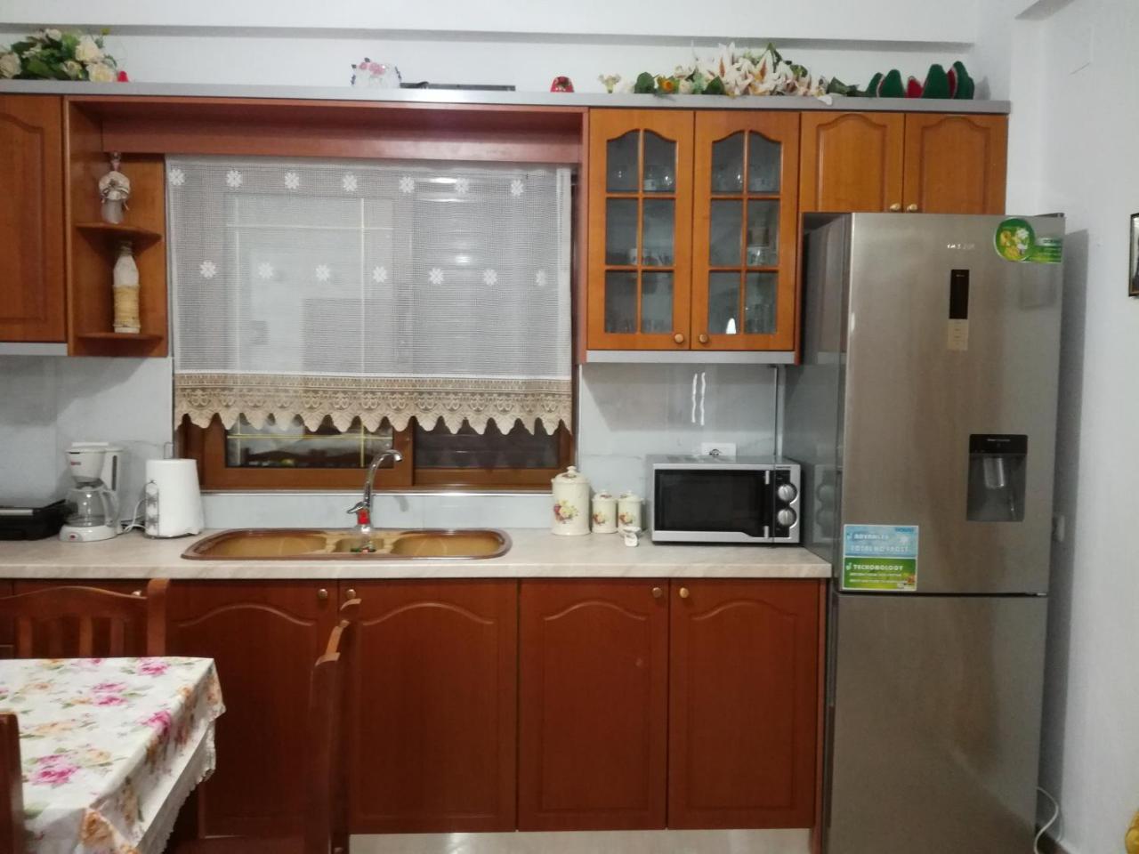 Jonny Guesthouse Εξαμίλιο Εξωτερικό φωτογραφία
