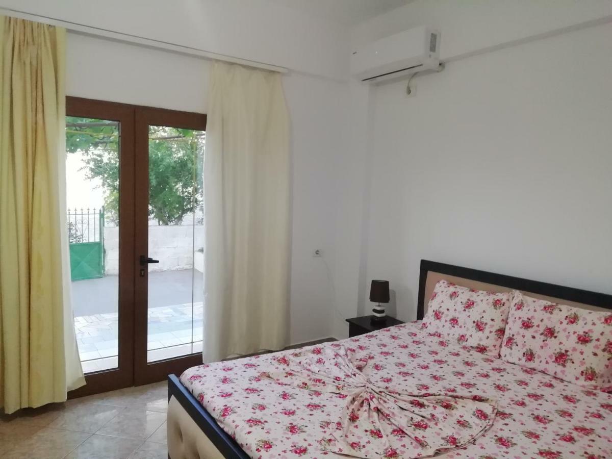 Jonny Guesthouse Εξαμίλιο Εξωτερικό φωτογραφία