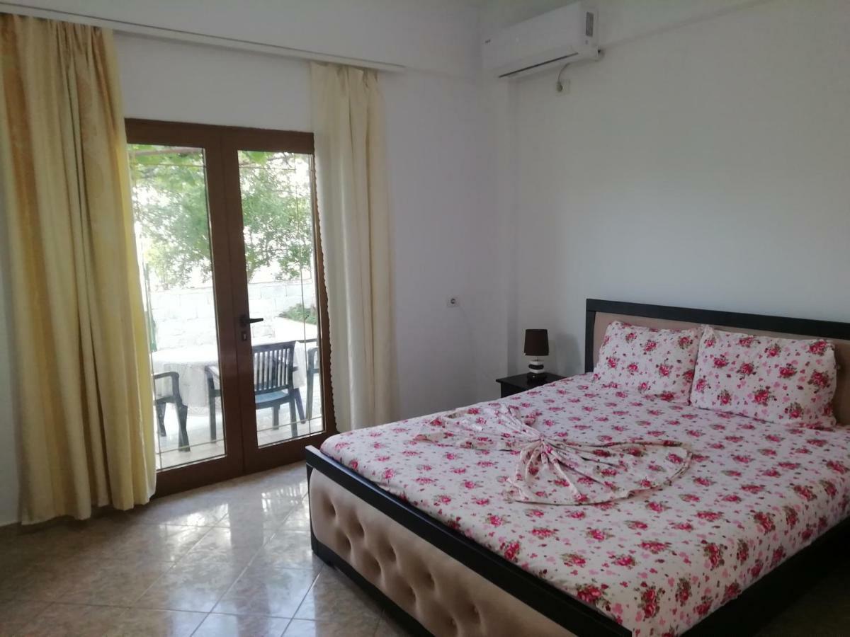 Jonny Guesthouse Εξαμίλιο Εξωτερικό φωτογραφία