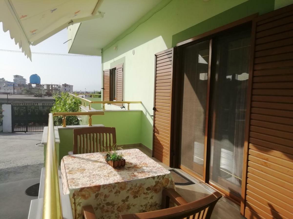 Jonny Guesthouse Εξαμίλιο Εξωτερικό φωτογραφία