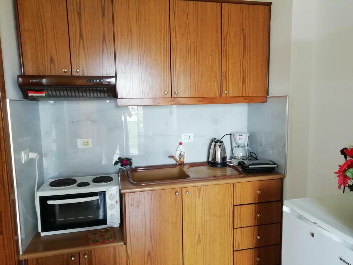 Jonny Guesthouse Εξαμίλιο Εξωτερικό φωτογραφία