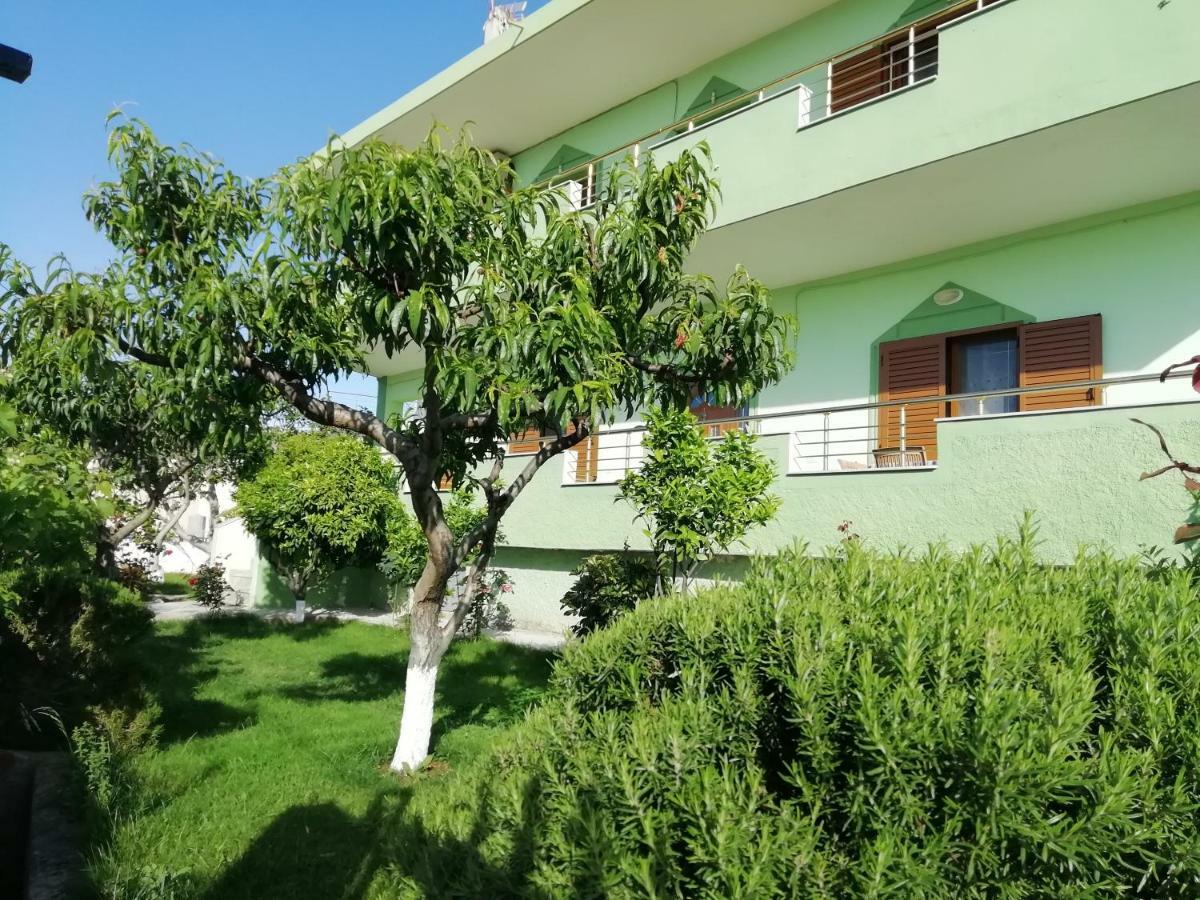 Jonny Guesthouse Εξαμίλιο Εξωτερικό φωτογραφία