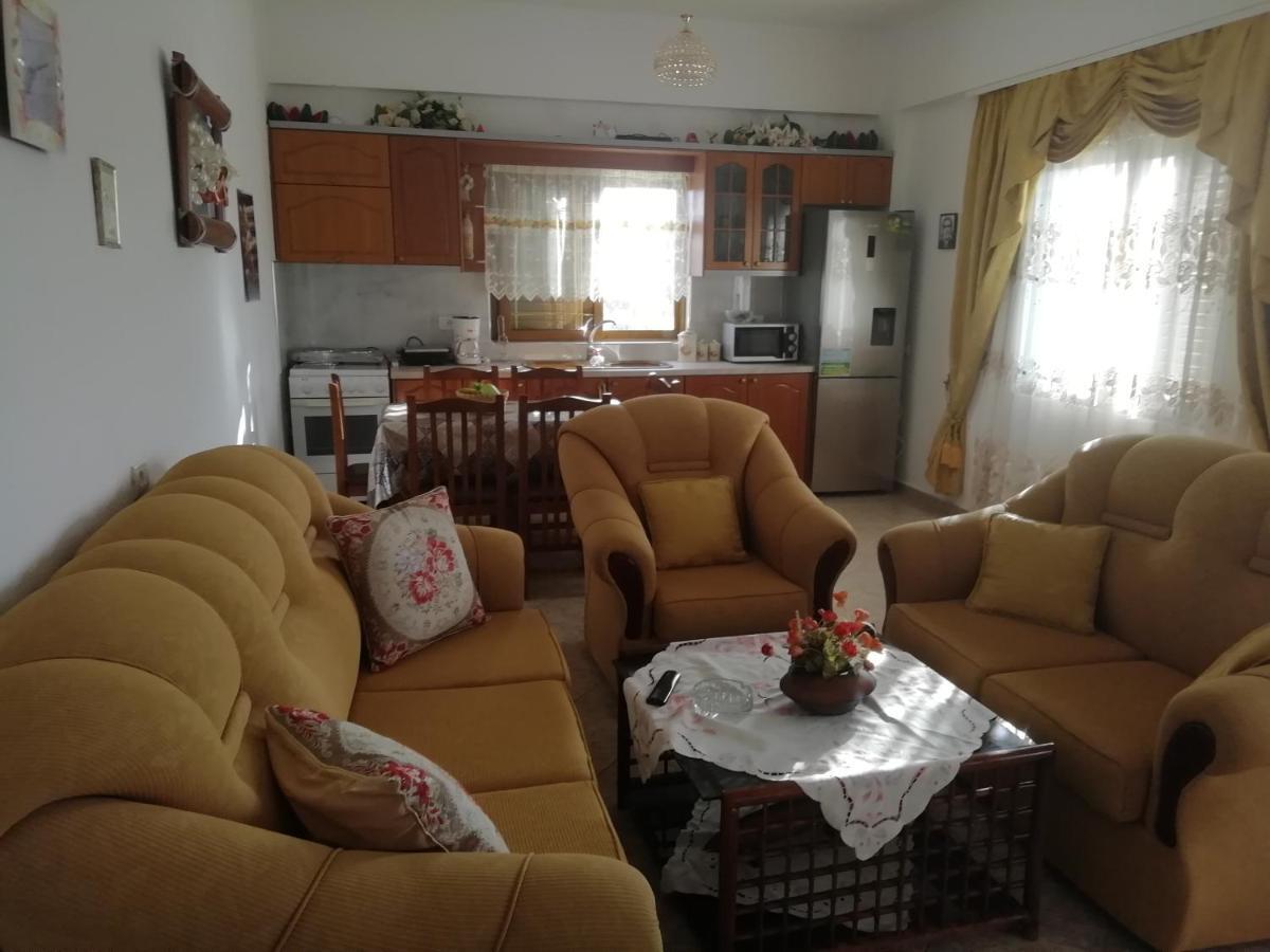 Jonny Guesthouse Εξαμίλιο Εξωτερικό φωτογραφία